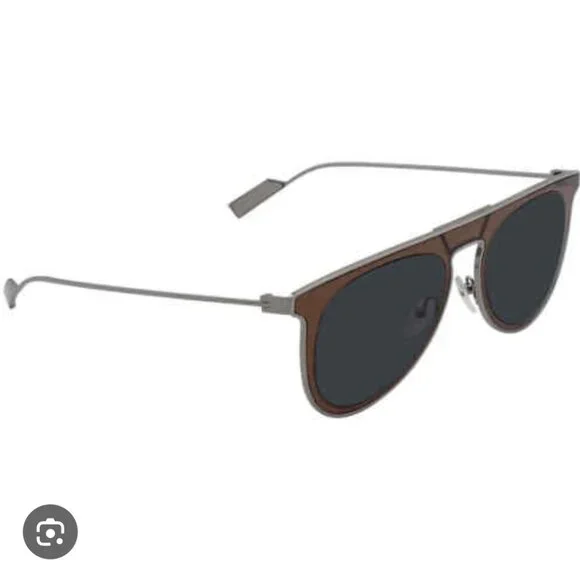 Ferragamo Sunglasses EUC - threedaughtersproperties.com display picture 2
